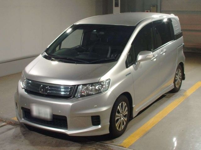 129 Honda Freed spike GP3 2013 г. (TAA Shikoku)